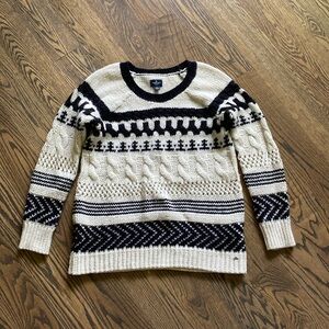 American Eagle Outfitters Wool Blend Knit Black and White Sweater Size M